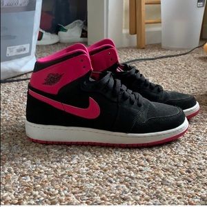 Nike Pink and black air Jordan 1